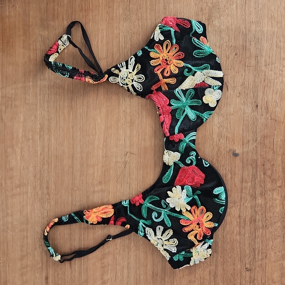 Only Hearts Carmen Velvet Underwire Bra